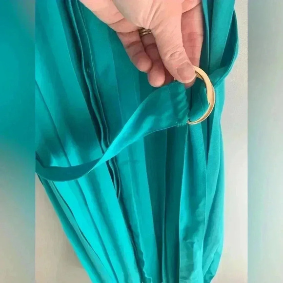 Woman’s Worthington Teal Pleated Sleeveless Chiffon Flowy Wedding Guest Dress - Picture 6 of 8